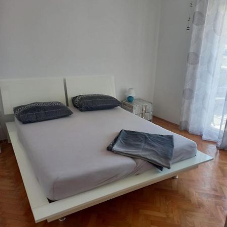 Apartman Rebeka Jezera Luaran gambar