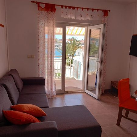 Apartman Rebeka Jezera Luaran gambar